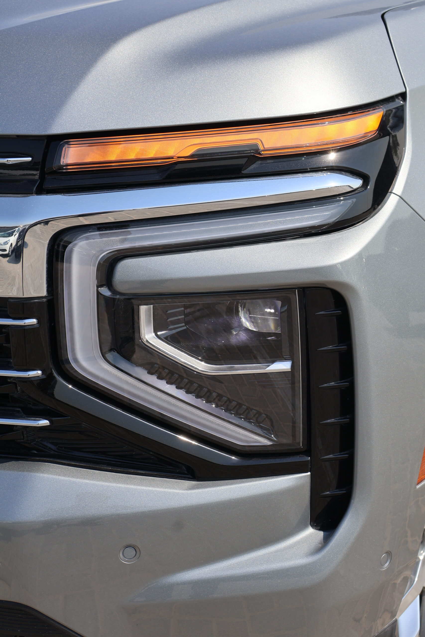 Chevy Tahoe car rental dubai