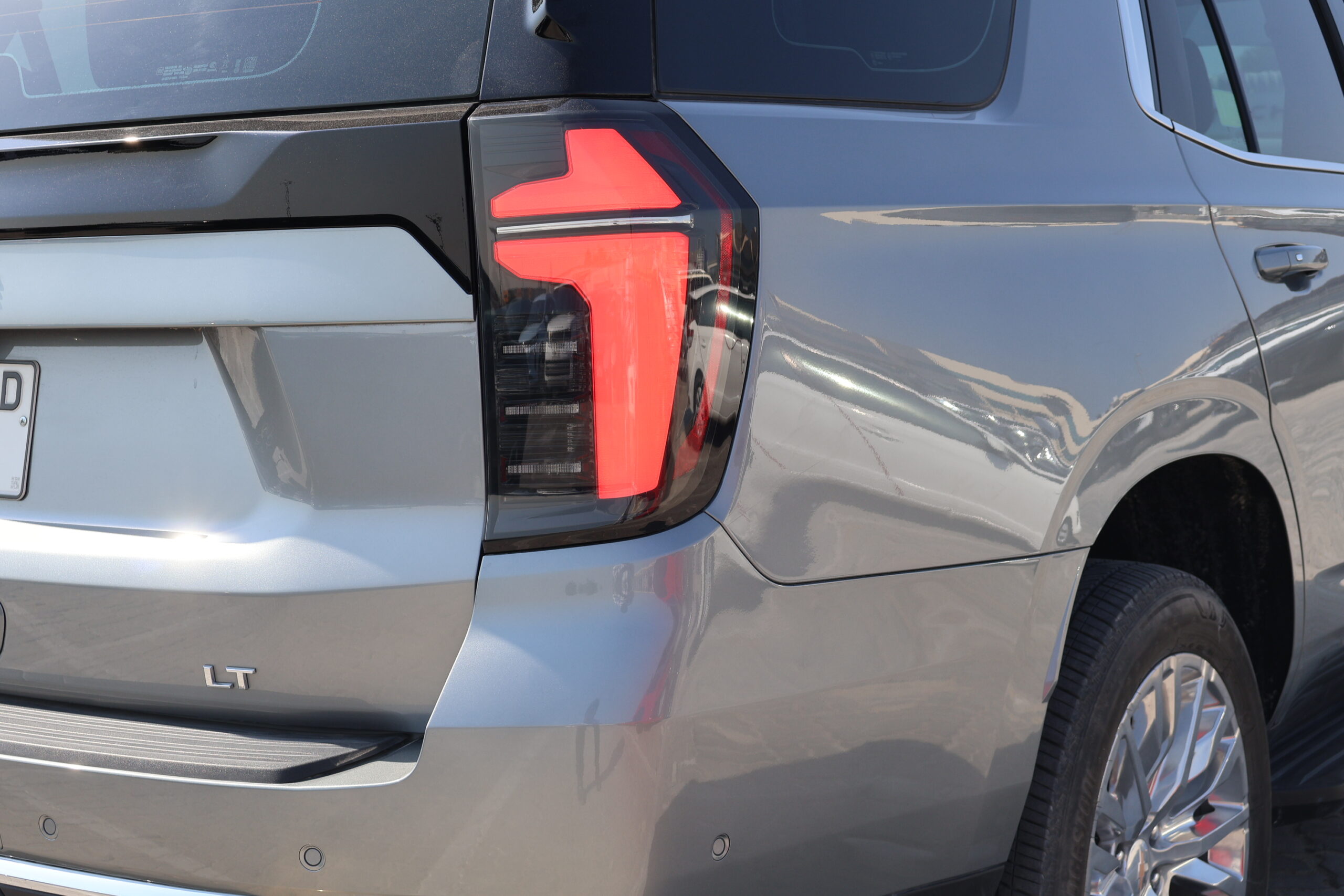 Chevy Tahoe car rental dubai