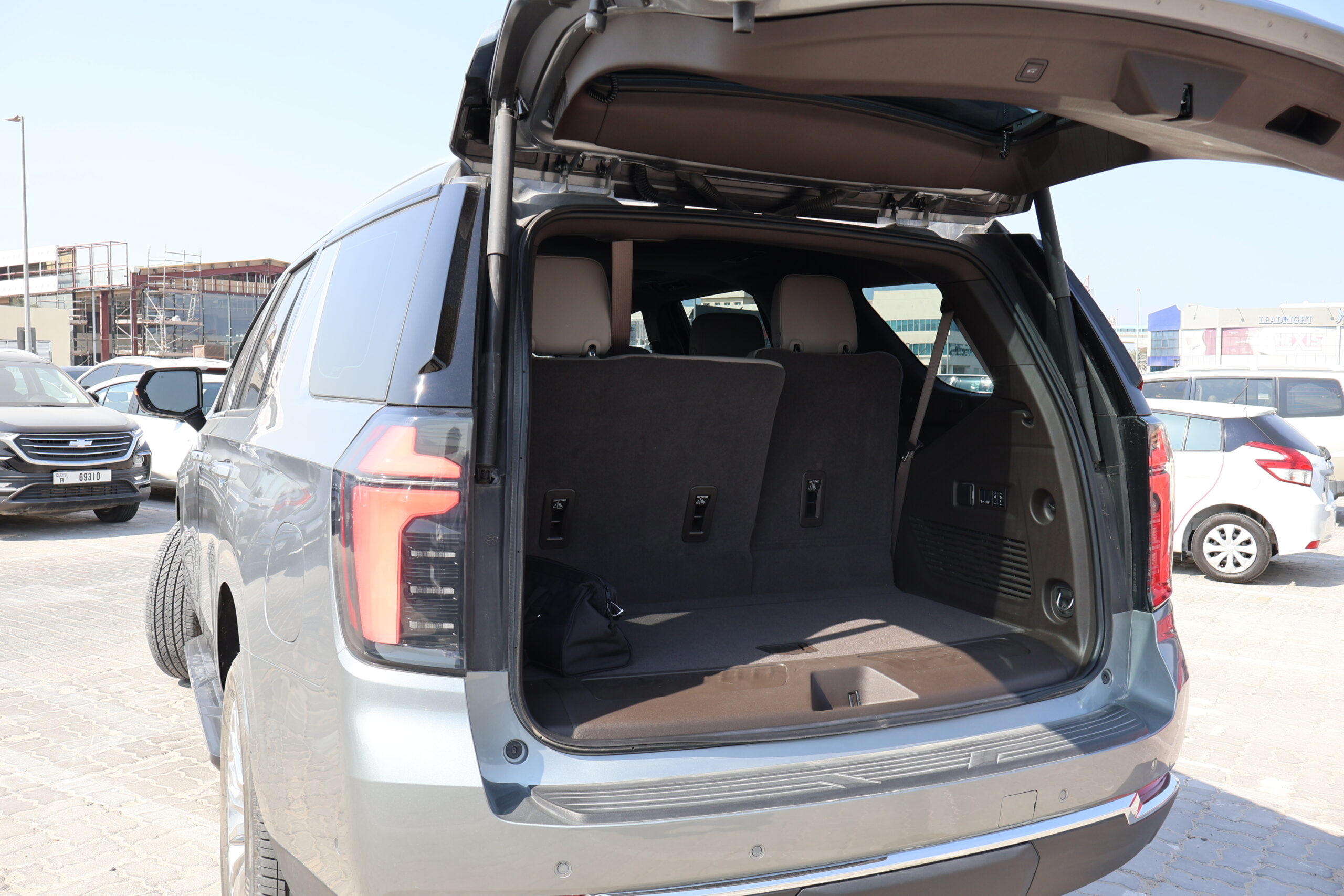 Chevy Tahoe car rental dubai