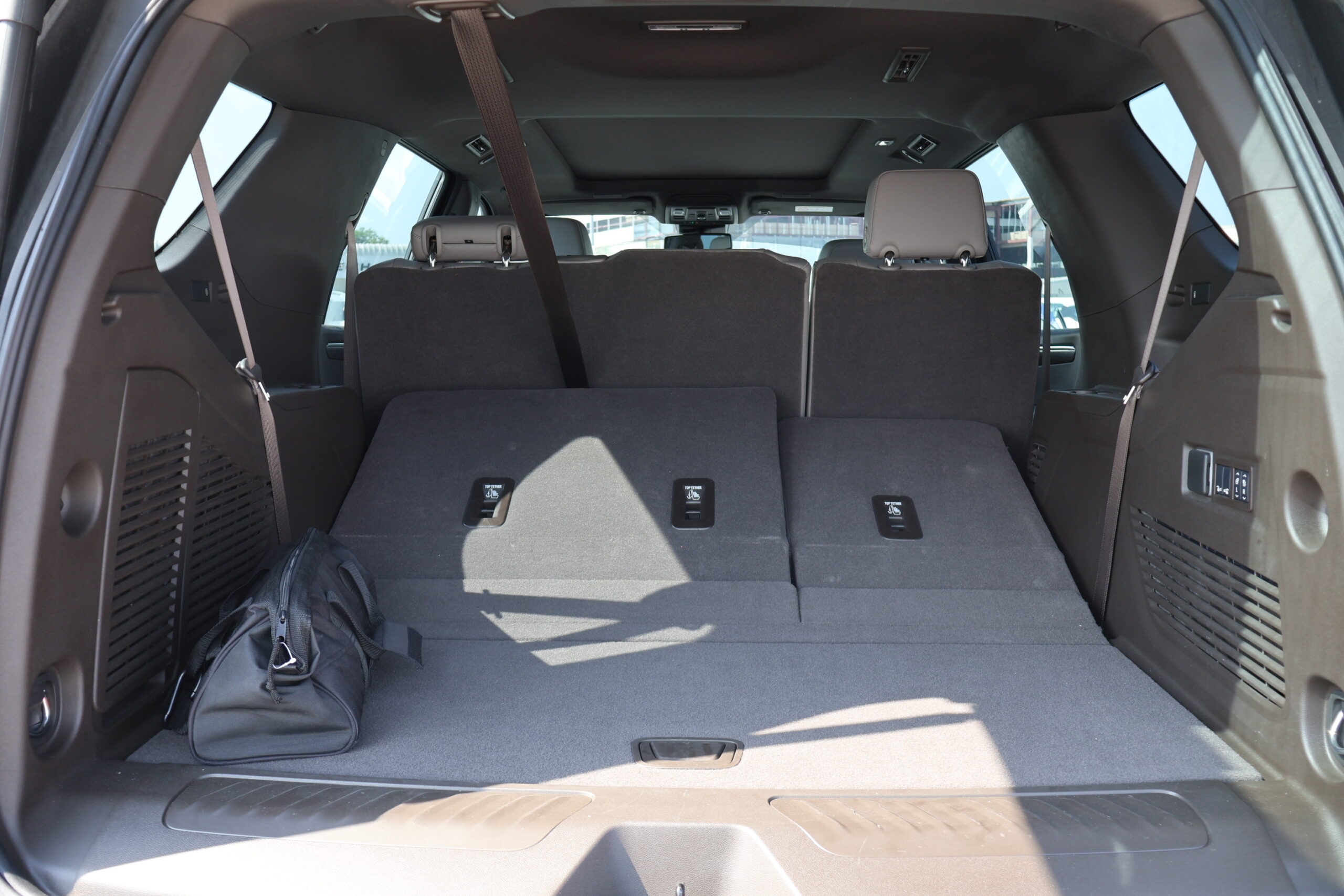 Chevy Tahoe car rental dubai