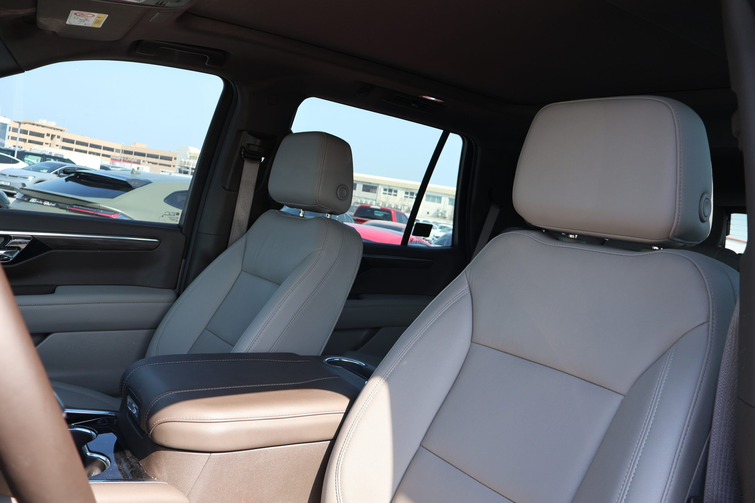 Chevy Tahoe car rental dubai