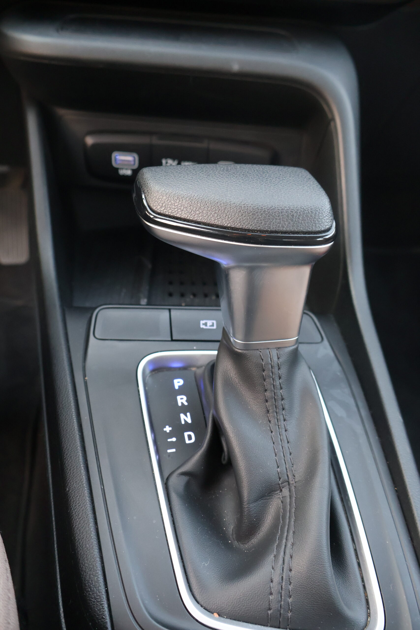 Hyundai Accent 2022 car rental dubai